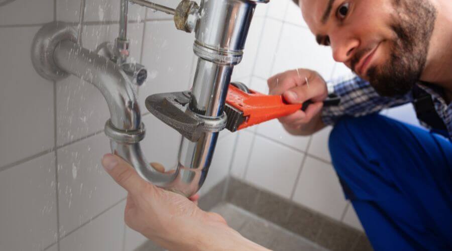 Professional emergency plumbing in Mackinaw, IL
